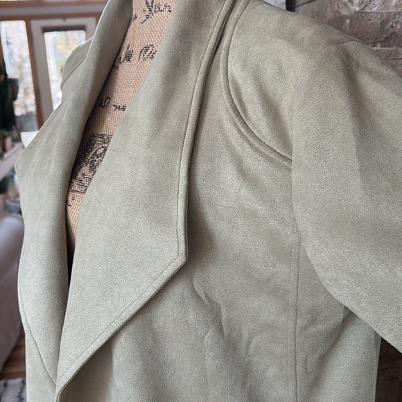 hem & thread tan long line open front light faux suede jacket with side pockets - Picture 4 of 16